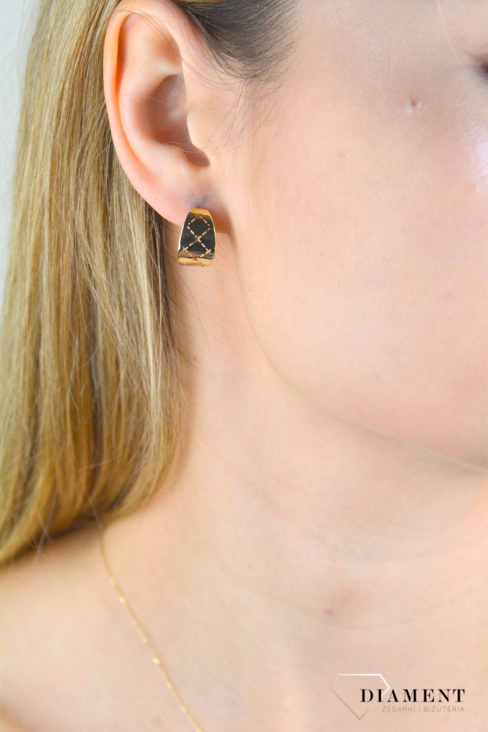 Złote kolczyki damskie 375 zdobione angielskie KL 8811 375.jpg